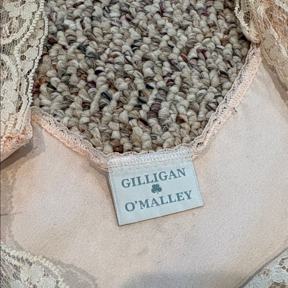 Gilligan & O'Malley Satin Lace-Trim Nightgown in Light Peach. 80’s - Picture 6 of 10